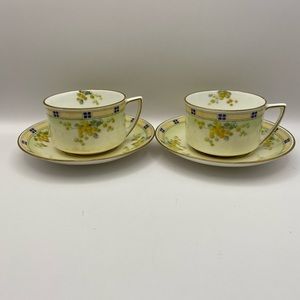 Set of 2 teacups w/ saucers. Antique Royal Doulton fine bone China.
